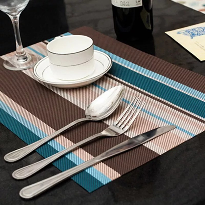 Dining tablecloth 2/ 2مفرش طاولة الطعام