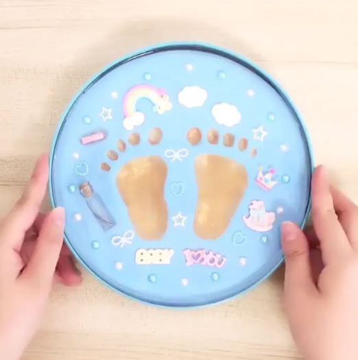 BABY HAND PRINT&amp; FOOT PRINT / لعبة بصمة الطفل