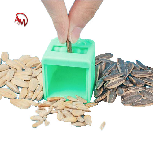 Automatic seed peeler/مقشرة البذور