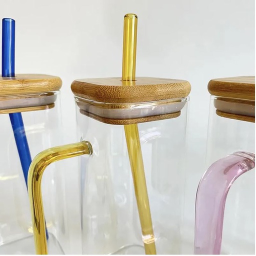[BAU3101-17] GLASS CUP WITH STRAW/ كأس زجاجي مع غطاء